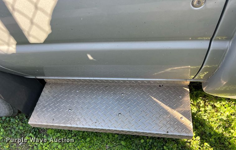 image for item MH9934 2014 Ford E350  shuttle bus