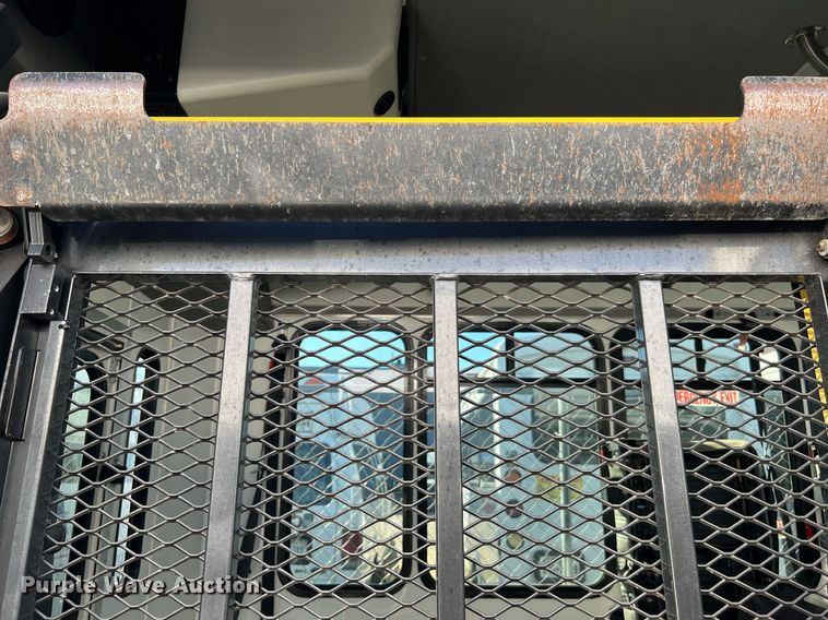 image for item MH9934 2014 Ford E350  shuttle bus