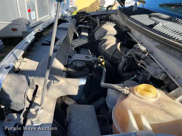 image for item MH9934 2014 Ford E350  shuttle bus