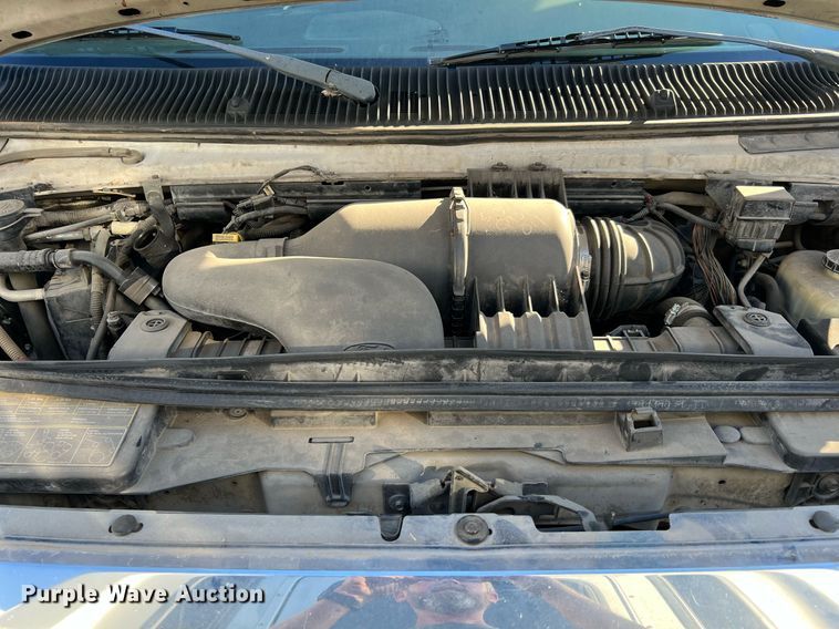 image for item MH9935 2008 Ford E450  shuttle bus