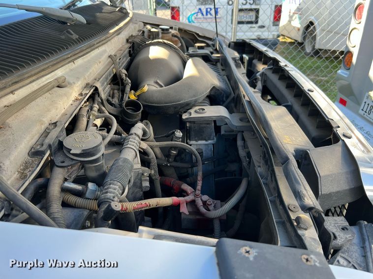 image for item MH9935 2008 Ford E450  shuttle bus