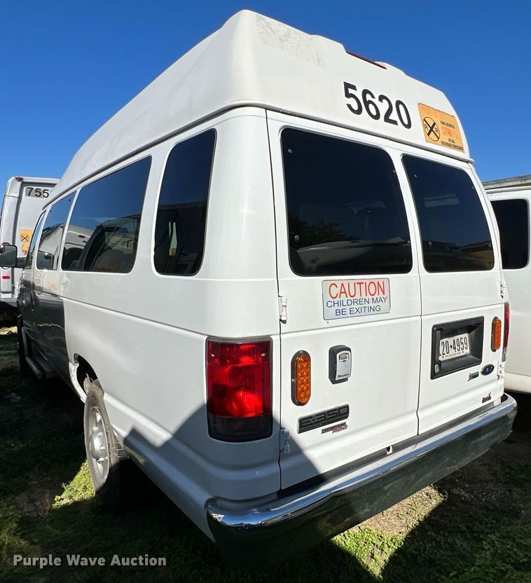 image for item MH9936 2014 Ford E350  van