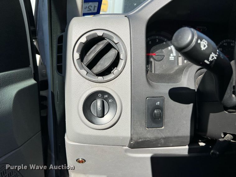 image for item MH9936 2014 Ford E350  van