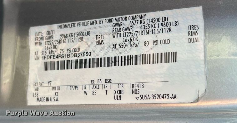 image for item MH9937 2011 Ford E450  shuttle bus