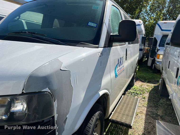 image for item MH9939 2008 Chevrolet Express 3500  van