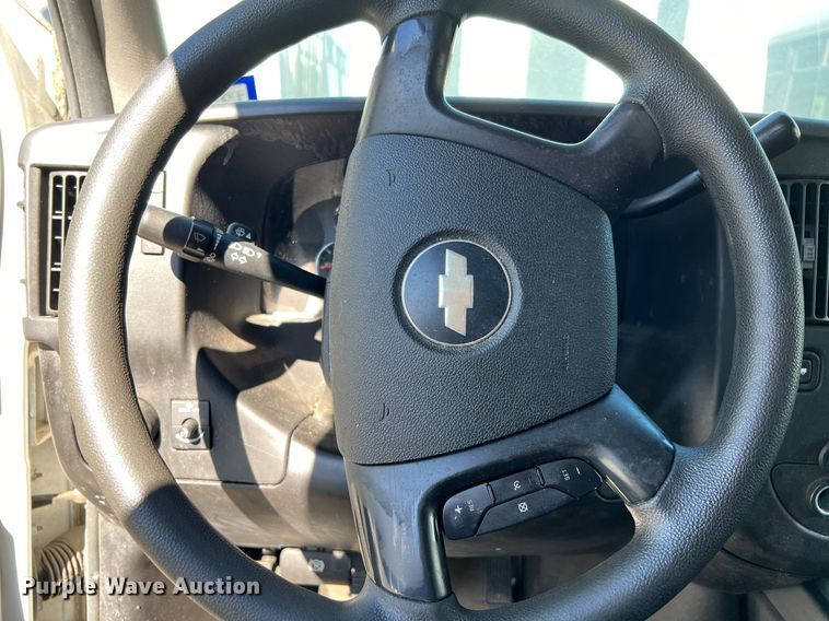image for item MH9939 2008 Chevrolet Express 3500  van