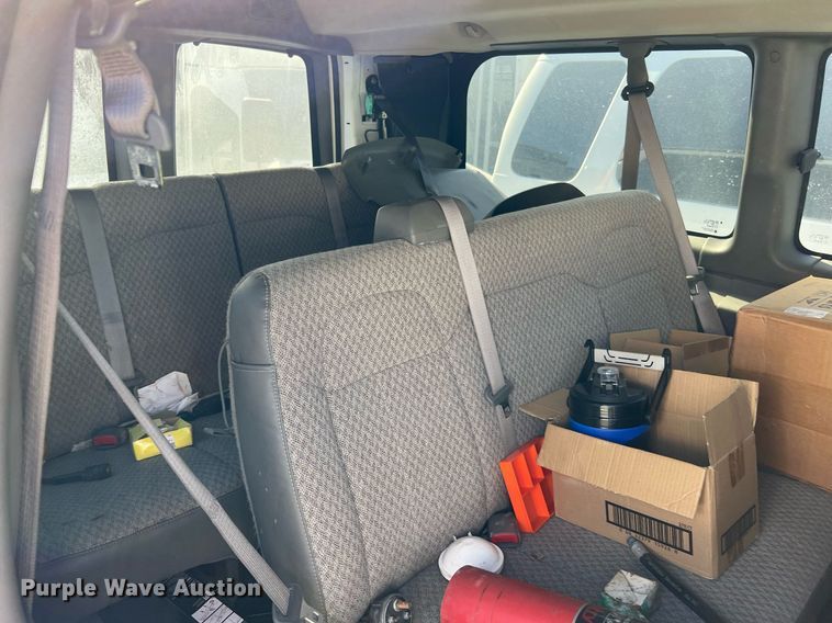 image for item MH9939 2008 Chevrolet Express 3500  van