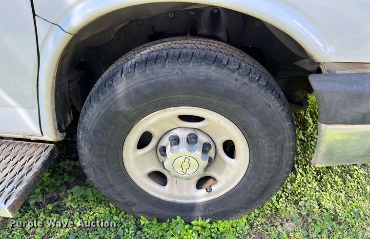 image for item MH9939 2008 Chevrolet Express 3500  van