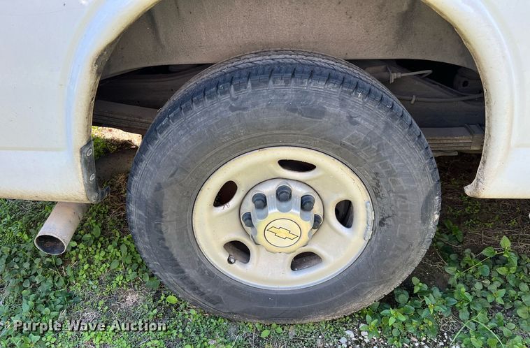 image for item MH9939 2008 Chevrolet Express 3500  van