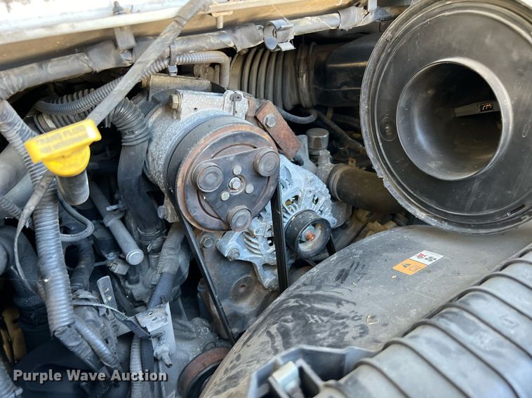 image for item MH9940 2011 Ford E450  shuttle bus