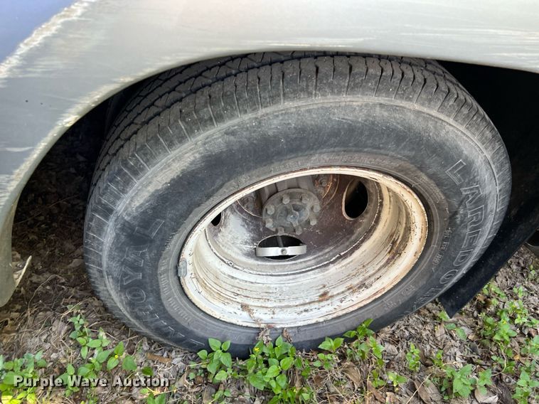 image for item MH9940 2011 Ford E450  shuttle bus