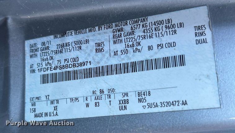 image for item MH9940 2011 Ford E450  shuttle bus