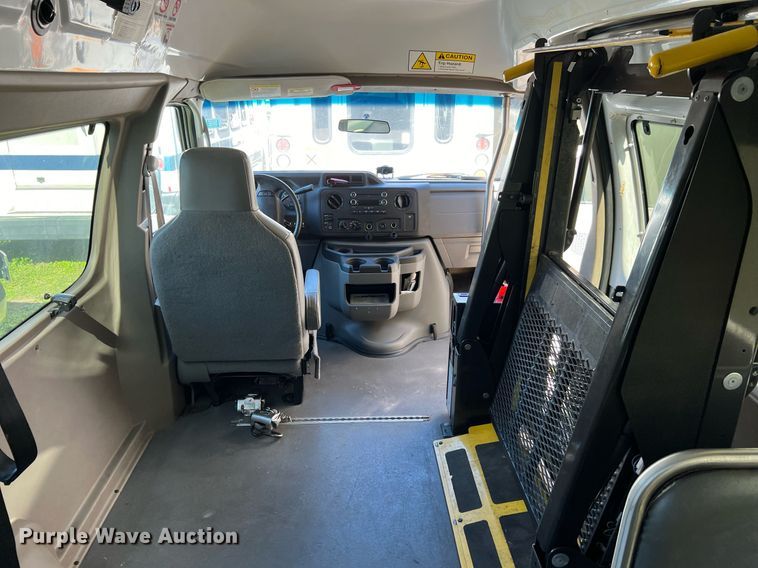 image for item MH9941 2014 Ford E350  van