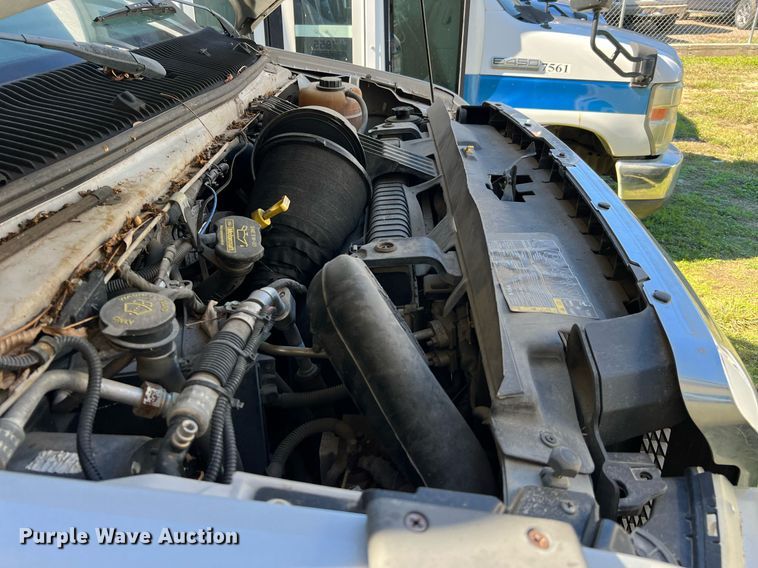 image for item MH9942 2014 Ford E350  shuttle bus