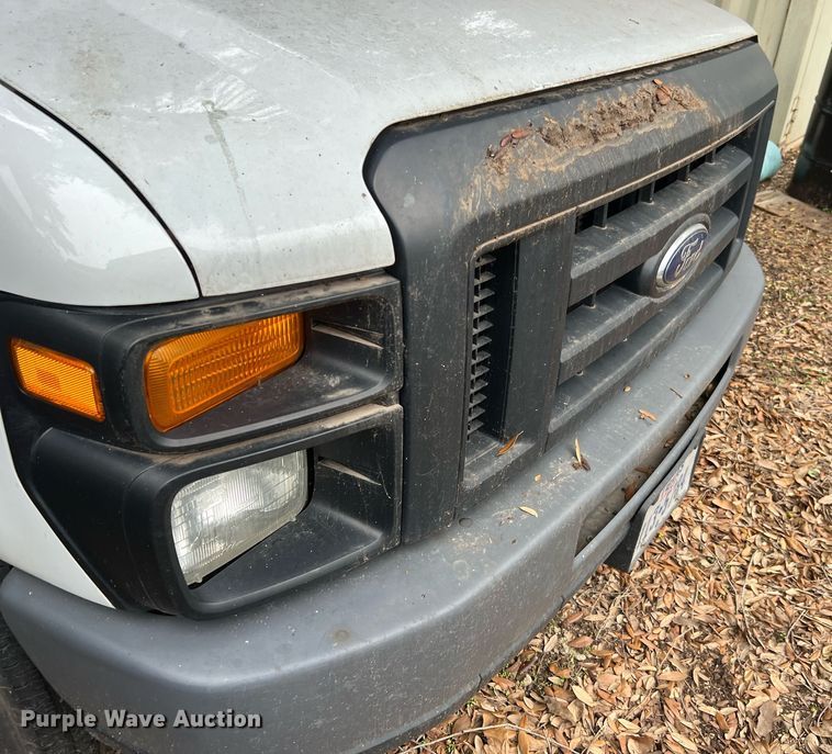 image for item MH9944 2011 Ford E150  handicap accessible van