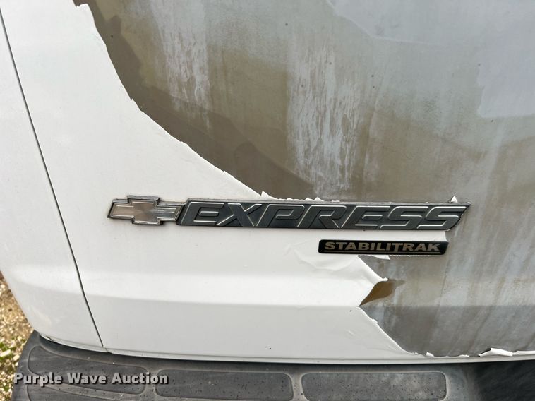 image for item MH9945 2008 Chevrolet Express 3500  van