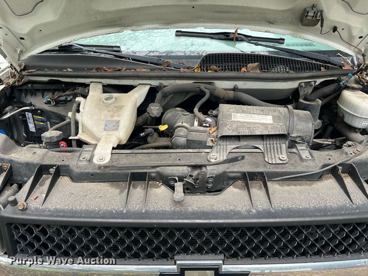 image for item MH9945 2008 Chevrolet Express 3500  van
