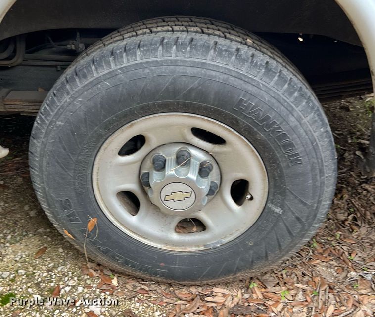 image for item MH9945 2008 Chevrolet Express 3500  van