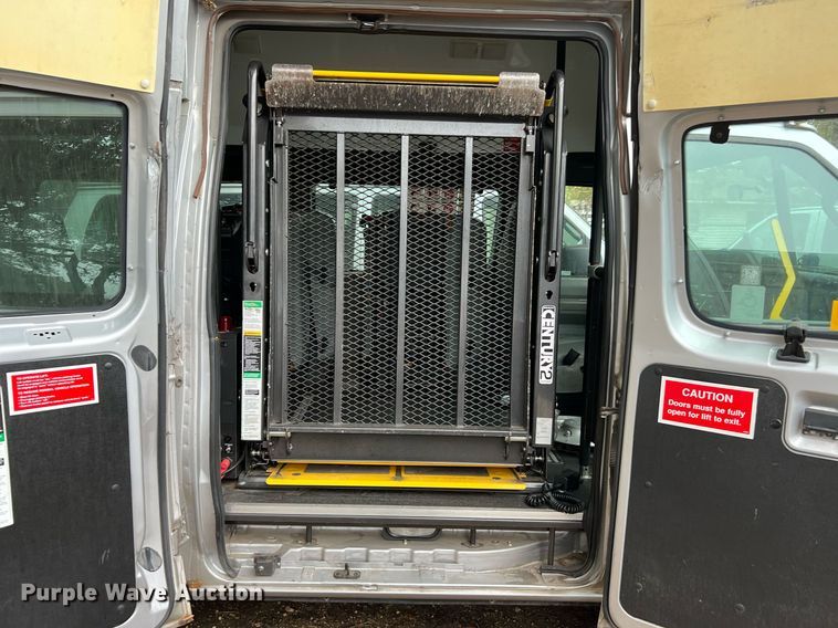 image for item MH9946 2014 Ford E350  handicap accessible van