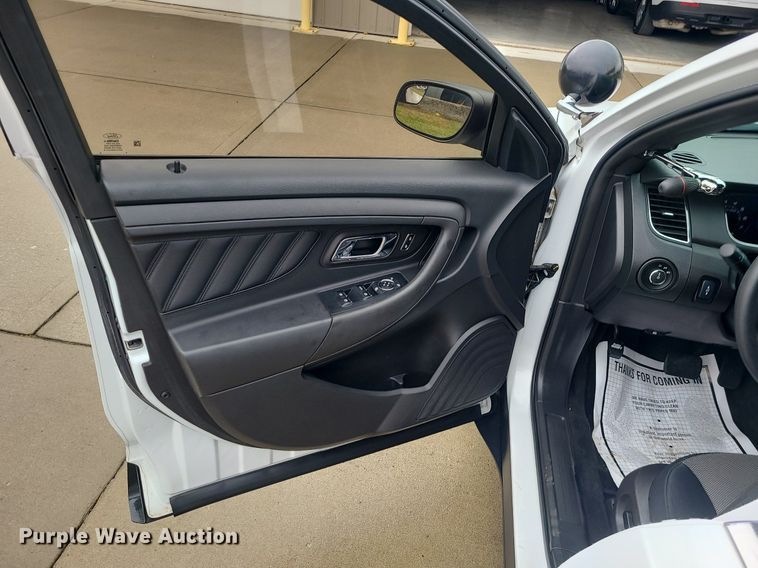 image for item MJ9462 2013 Ford Taurus Police