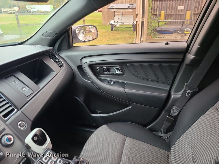 image for item MJ9462 2013 Ford Taurus Police