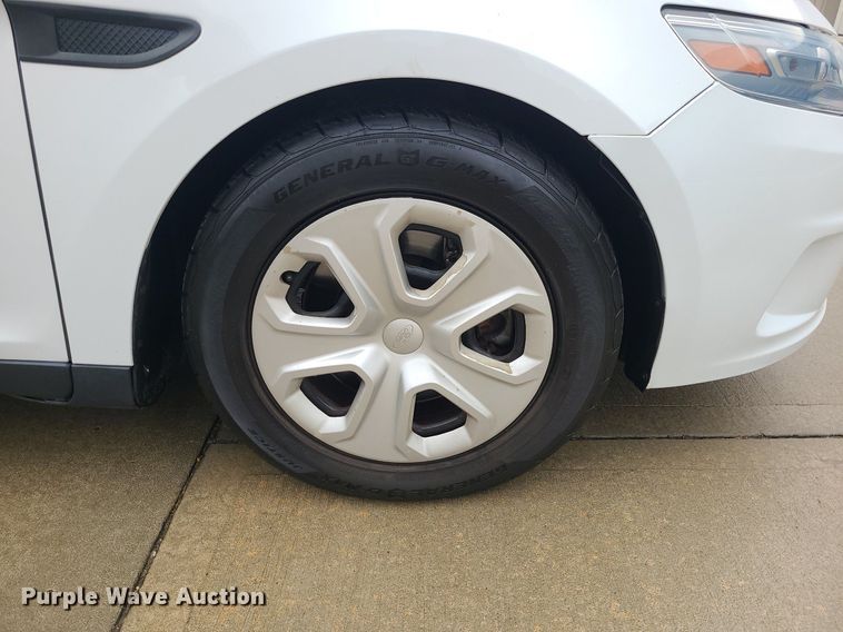 image for item MJ9462 2013 Ford Taurus Police