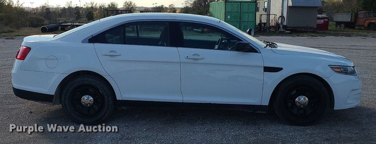 image for item MJ9482 2017 Ford Taurus Police