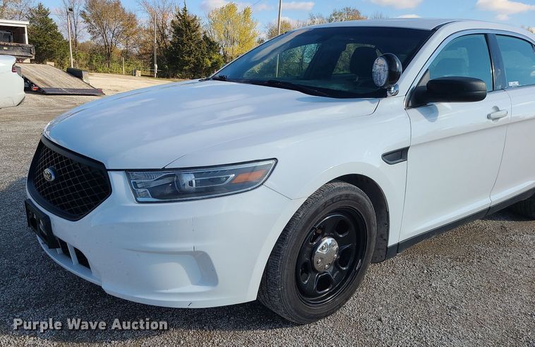 image for item MJ9482 2017 Ford Taurus Police