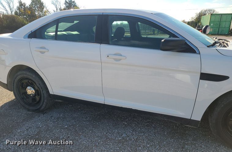 image for item MJ9482 2017 Ford Taurus Police