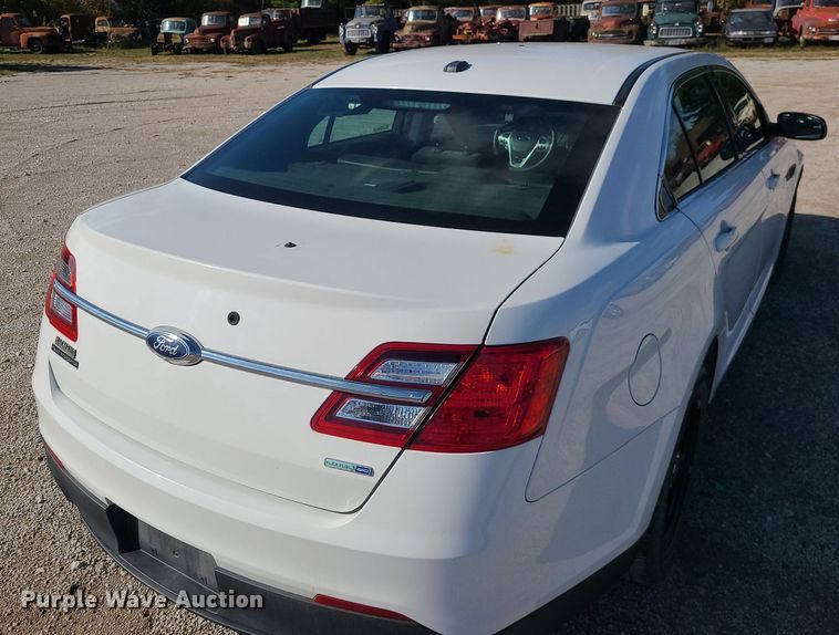 image for item MJ9482 2017 Ford Taurus Police