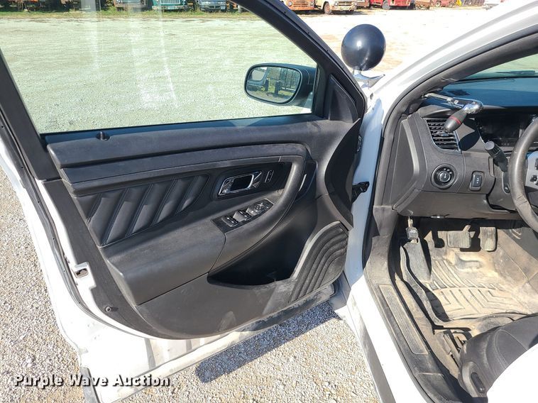 image for item MJ9482 2017 Ford Taurus Police