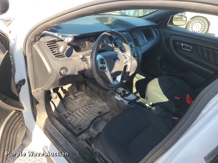 image for item MJ9482 2017 Ford Taurus Police