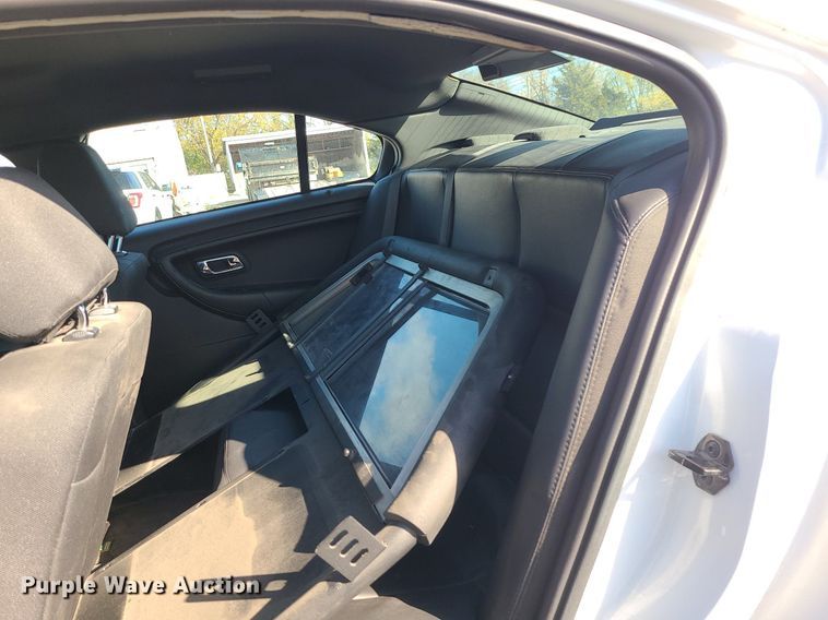 image for item MJ9482 2017 Ford Taurus Police