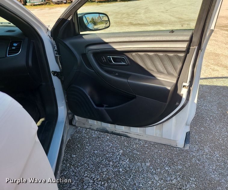 image for item MJ9482 2017 Ford Taurus Police