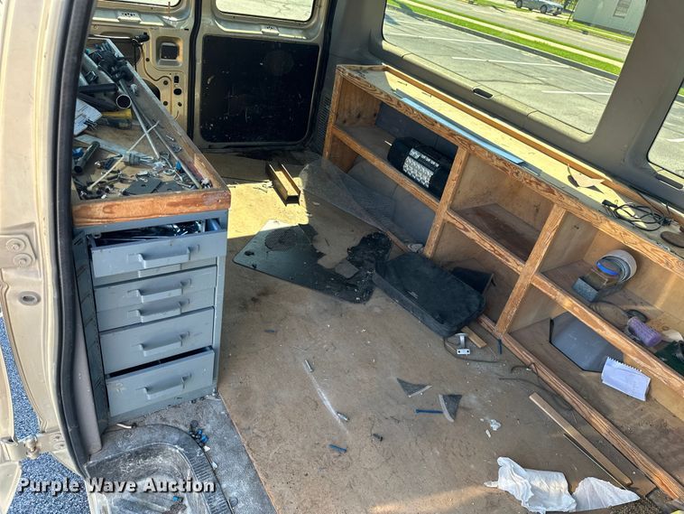 image for item ML9168 1999  Ford E150 XL  van