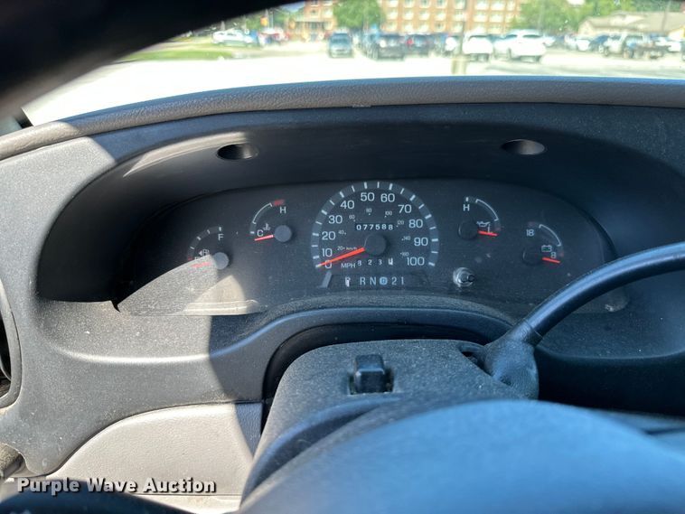 image for item ML9168 1999  Ford E150 XL  van