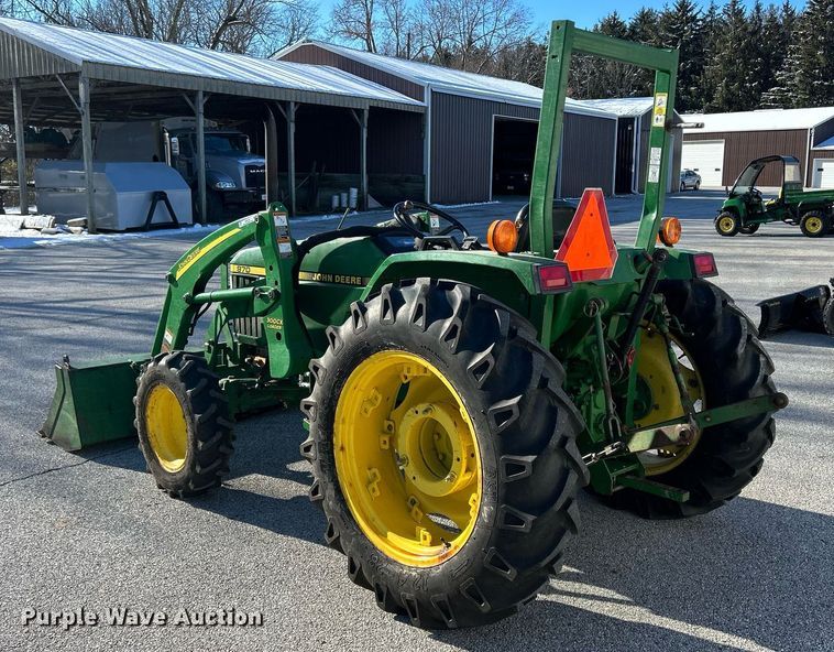 image for item MO9102 1990 John Deere 970  MFWD tractor