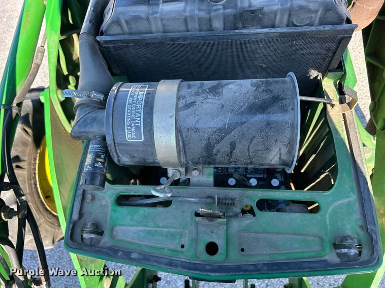 image for item MO9102 1990 John Deere 970  MFWD tractor