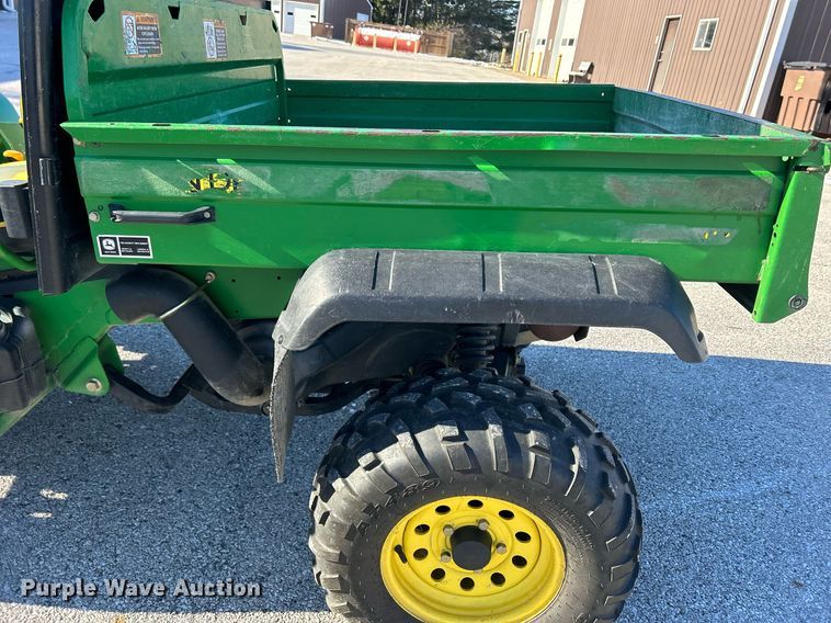 image for item MO9103 John Deere Gator XUV  utility vehicle