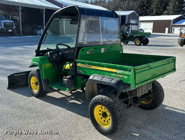 image for item MO9104 John Deere Gator XUV  utility vehicle