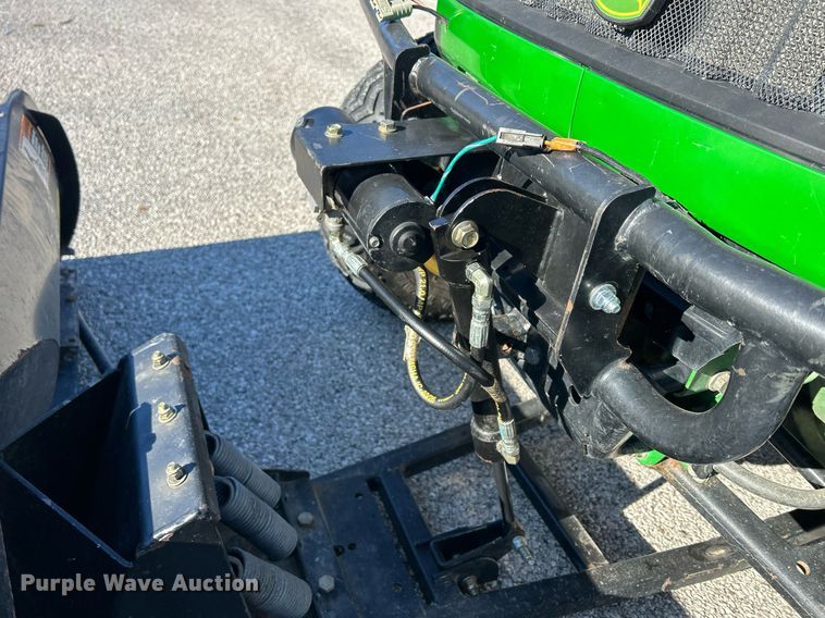 image for item MO9104 John Deere Gator XUV  utility vehicle