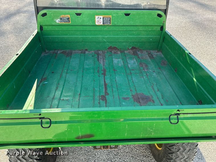 image for item MO9104 John Deere Gator XUV  utility vehicle