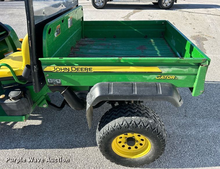 image for item MO9104 John Deere Gator XUV  utility vehicle