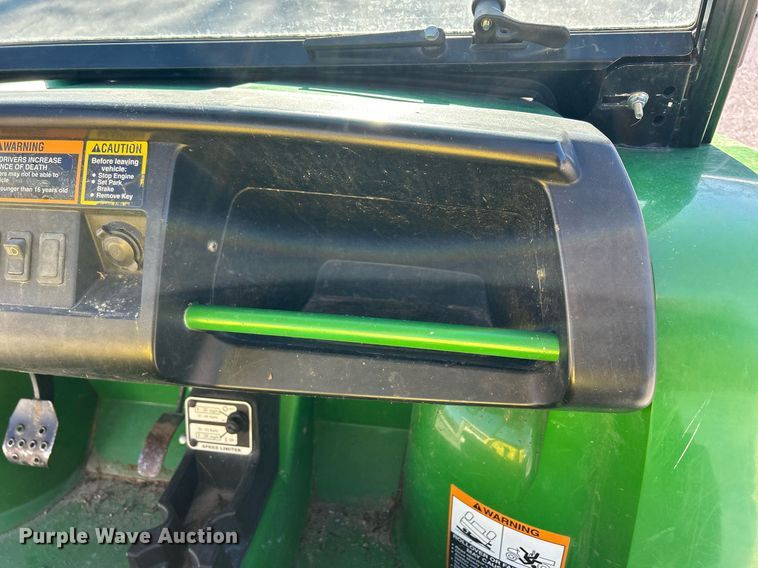 image for item MO9104 John Deere Gator XUV  utility vehicle