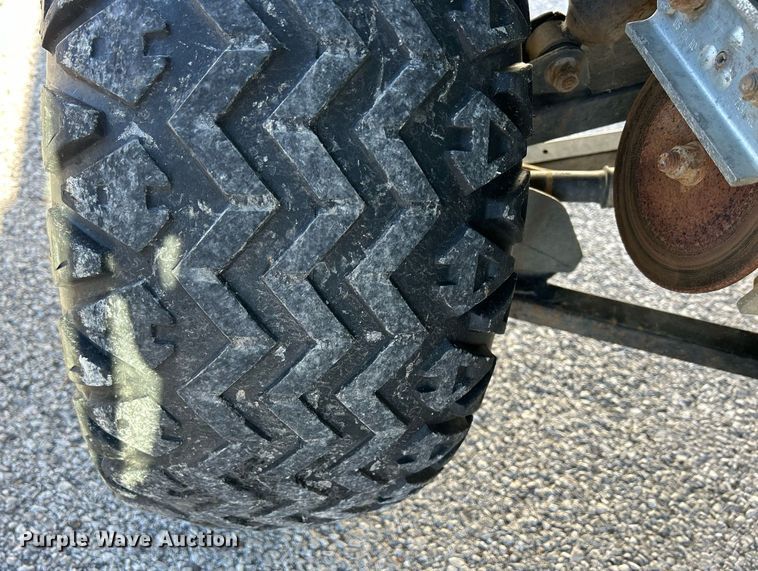 image for item MO9104 John Deere Gator XUV  utility vehicle