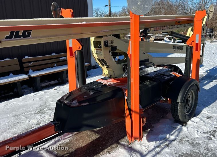 image for item MO9106 2010 JLG T500J  boom lift