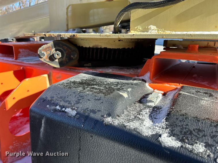 image for item MO9106 2010 JLG T500J  boom lift