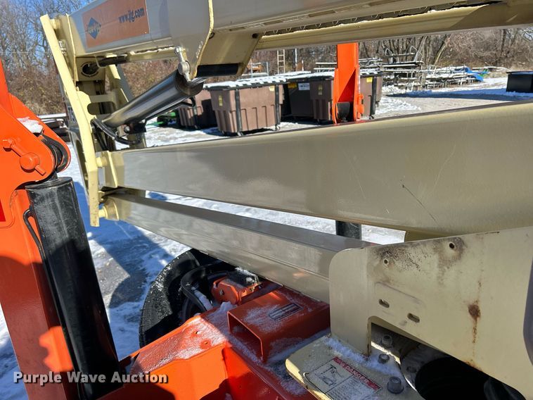 image for item MO9106 2010 JLG T500J  boom lift