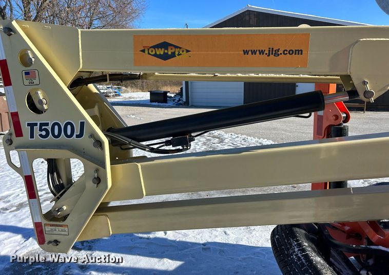 image for item MO9106 2010 JLG T500J  boom lift