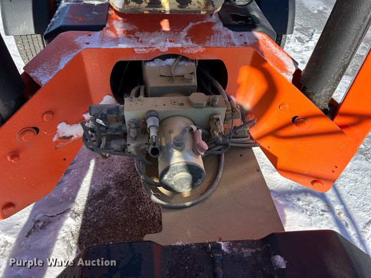 image for item MO9106 2010 JLG T500J  boom lift